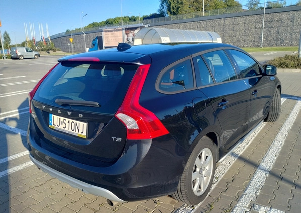 Volvo V60 cena 31500 przebieg: 286000, rok produkcji 2011 z Lublin małe 277